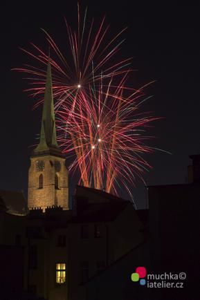 Plzeň- náměstí Republiky
kostel sv. Bartoloměje, ohňostroj 014